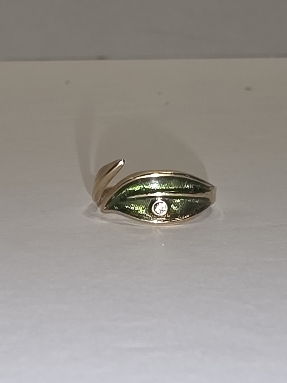 Avon Gold-Tone Leaf Ring with Green Enamel and Clear Crystal